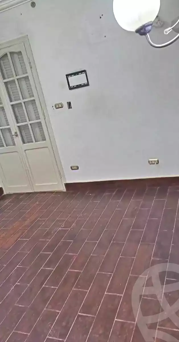 https://aqarmap.com.eg/ar/listing/6945811-for-sale-alexandria-alhadara-al-mofatesh-st