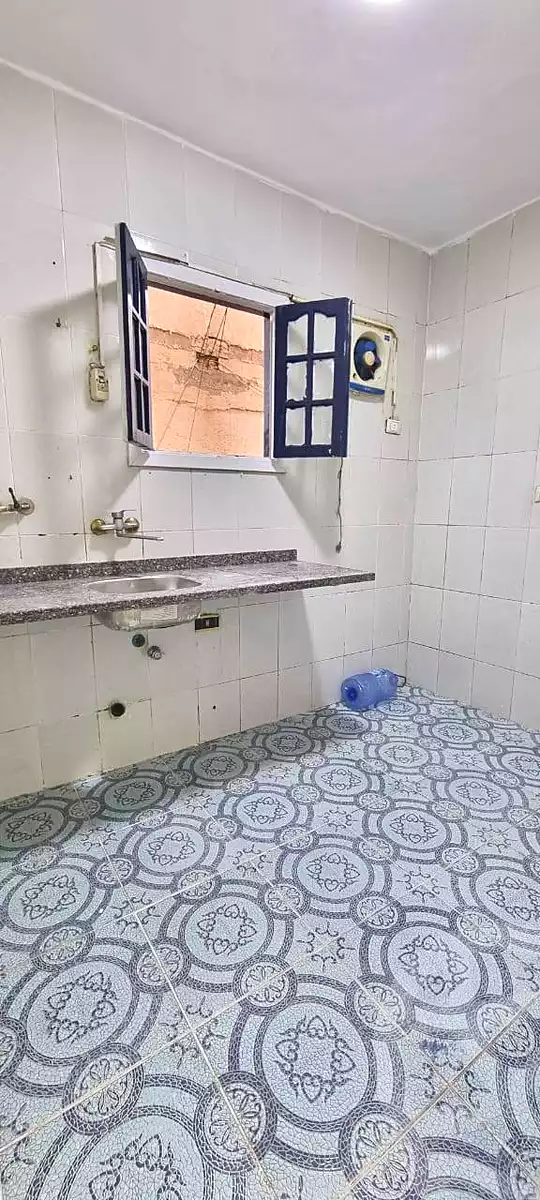 https://aqarmap.com.eg/ar/listing/6945825-for-sale-alexandria-al-agamy-shataa-el-nakheel-street-10