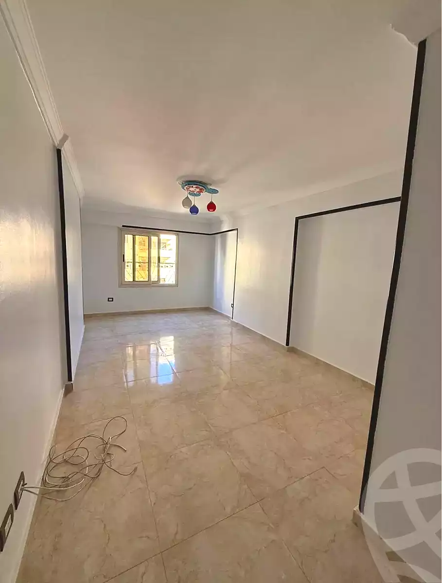 https://aqarmap.com.eg/ar/listing/6945834-for-sale-alexandria-el-mandara-shr-jml-bd-lnsr