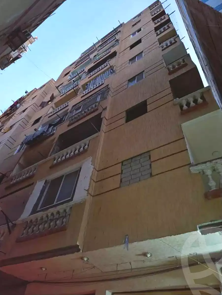 https://aqarmap.com.eg/ar/listing/6945890-for-sale-alexandria-al-agamy-el-hanouvel-yathreb-st