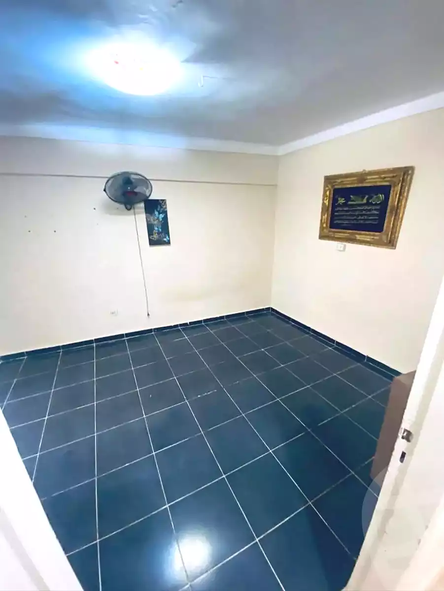 https://aqarmap.com.eg/ar/listing/6945919-for-sale-alexandria-sydy-bshr-sydy-bshr-bhry-shr-mhmwd-l-yswy