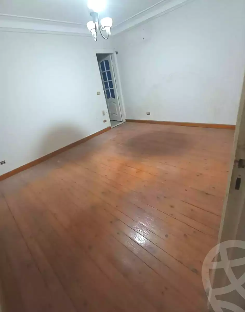 https://aqarmap.com.eg/ar/listing/6945976-for-sale-alexandria-ganaklis-shr-bw-qyr-tryq-lhry