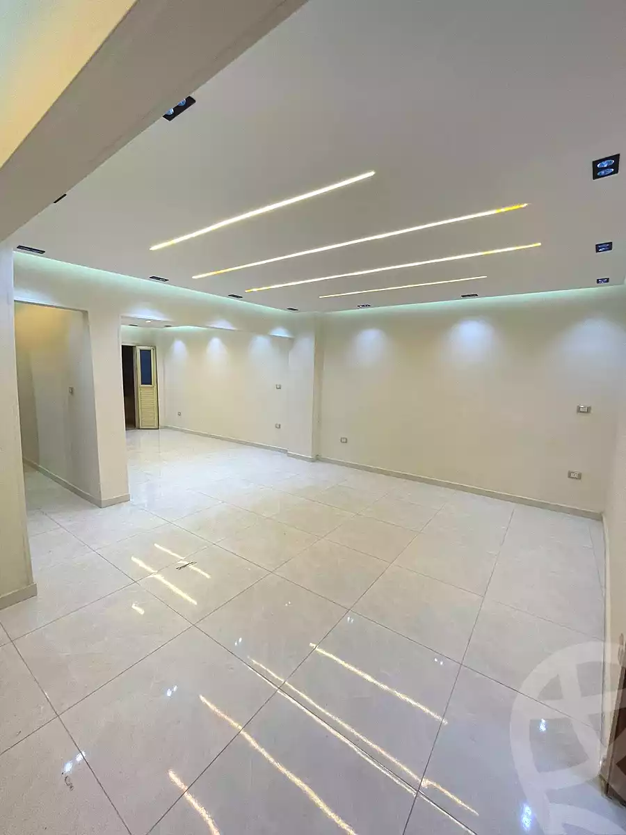 https://aqarmap.com.eg/ar/listing/6946115-for-sale-cairo-el-zaytun-lzytwn-lshrqy-shr-mstfy-bsh