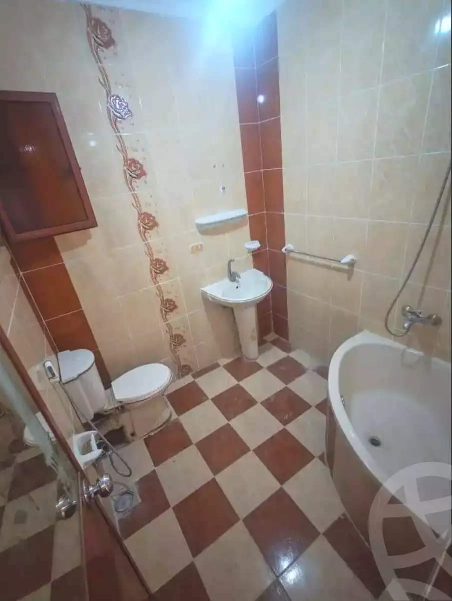 https://aqarmap.com.eg/ar/listing/6946179-for-sale-alexandria-al-agamy-el-hanouvel-kasr-al-quiri-st-1