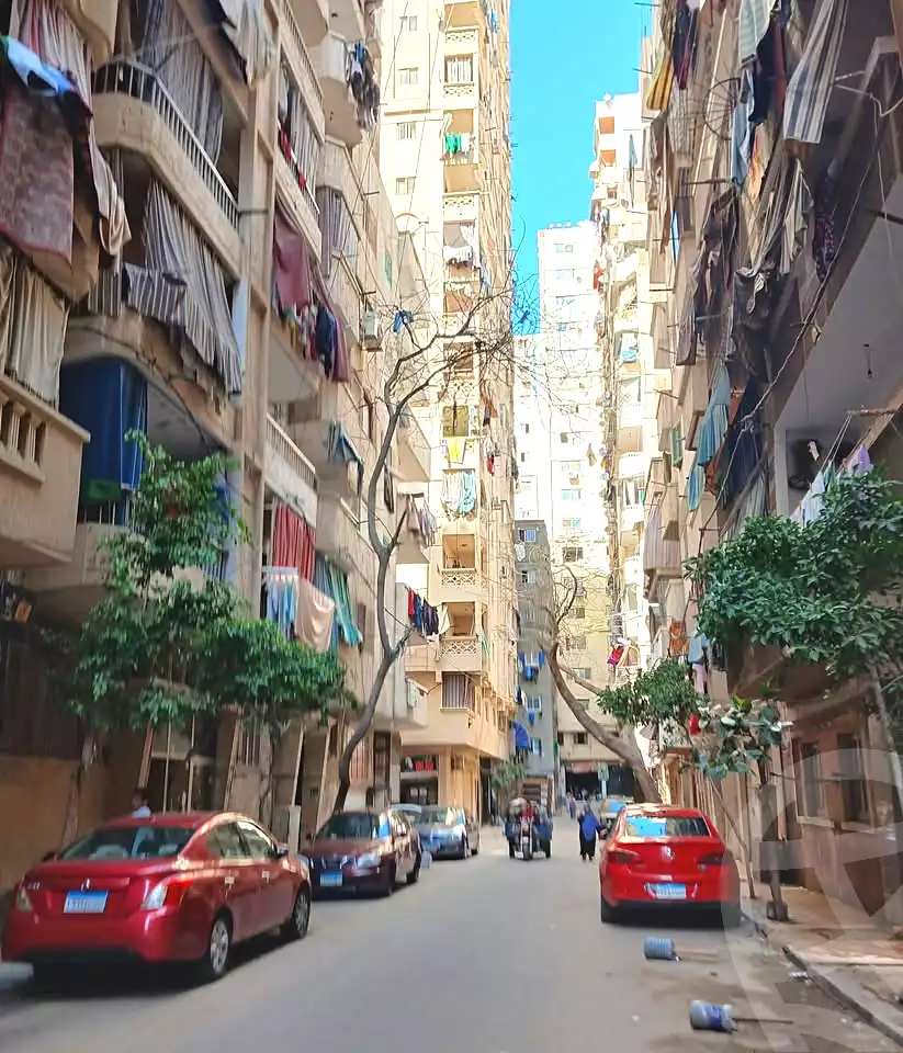 https://aqarmap.com.eg/ar/listing/6946315-for-rent-alexandria-el-mandara-alex-el-mandara-bahri-sidi-kamal-st