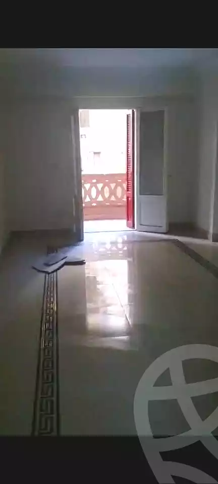 https://aqarmap.com.eg/en/listing/6946452-for-rent-alexandria-ganaklis-shr-mrtdy-bsh