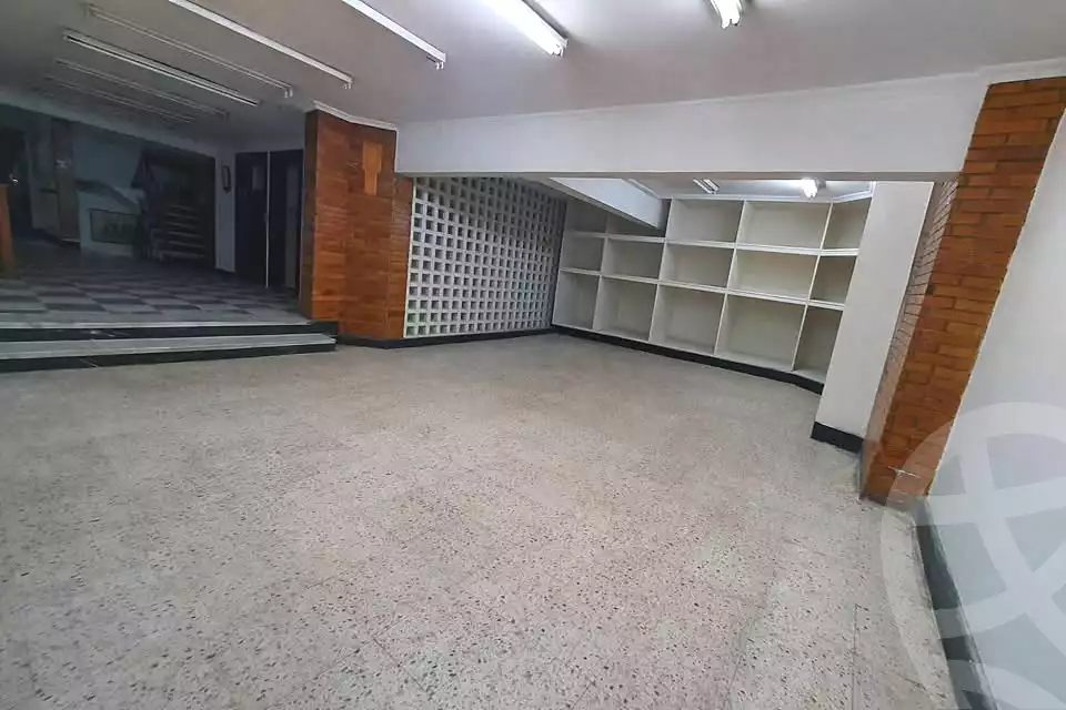 https://aqarmap.com.eg/en/listing/6946595-for-sale-alexandria-camp-cesar-salah-zouhni-st