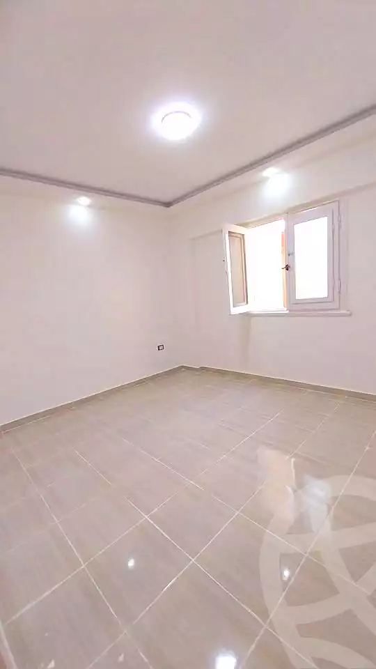 https://aqarmap.com.eg/ar/listing/6946713-for-sale-alexandria-al-agamy-shataa-el-nakheel-street-45