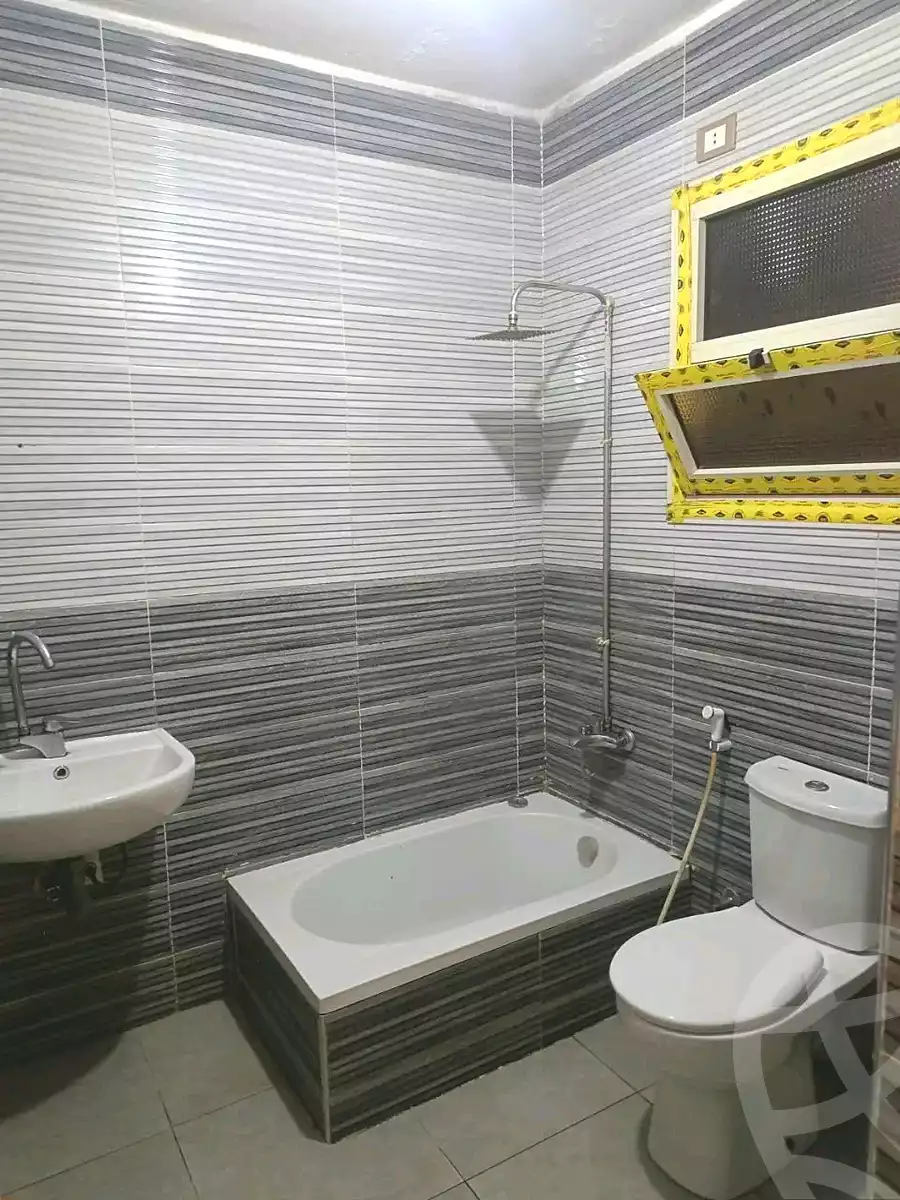 https://aqarmap.com.eg/ar/listing/6947540-for-rent-cairo-ain-shams-jsr-lswys