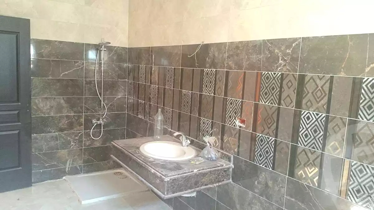 https://aqarmap.com.eg/ar/listing/6947739-for-rent-cairo-new-cairo-ganob-el-akadamiya-south-academy-g-youssef-el-gendy-st