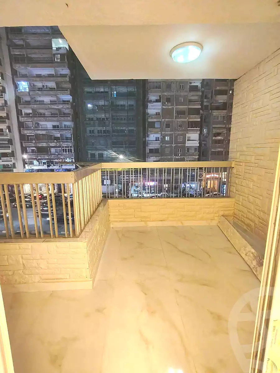 https://aqarmap.com.eg/ar/listing/6947768-for-sale-alexandria-el-asafra-shr-45