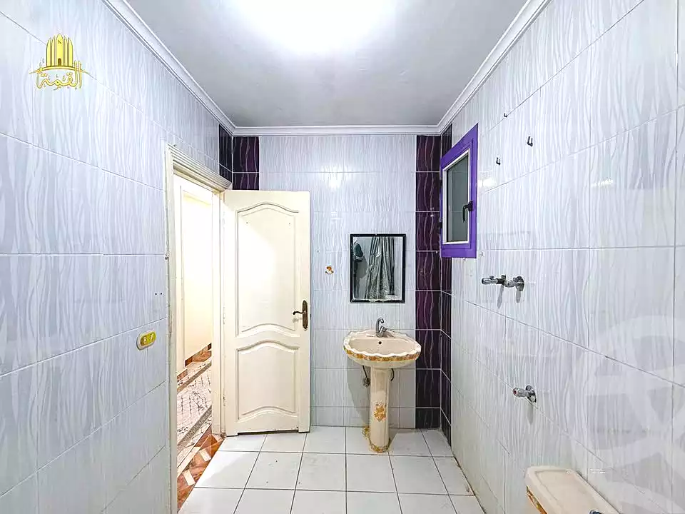 https://aqarmap.com.eg/en/listing/6948038-for-sale-alexandria-sydy-bshr-sydy-bshr-bhry-shr-mhmwd-l-yswy