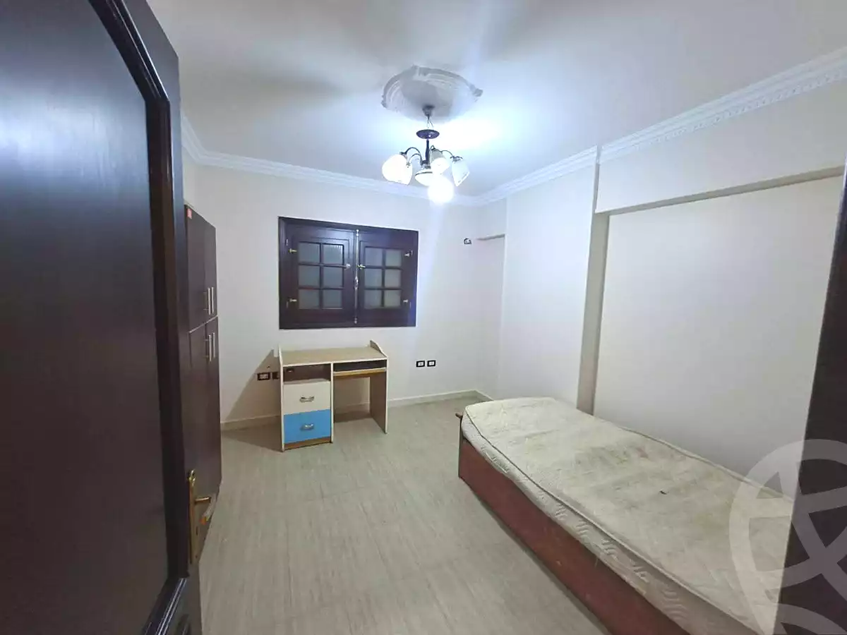 https://aqarmap.com.eg/en/listing/6950404-for-sale-cairo-helwan-helwan-el-sharkeya-mostafa-safwat-st