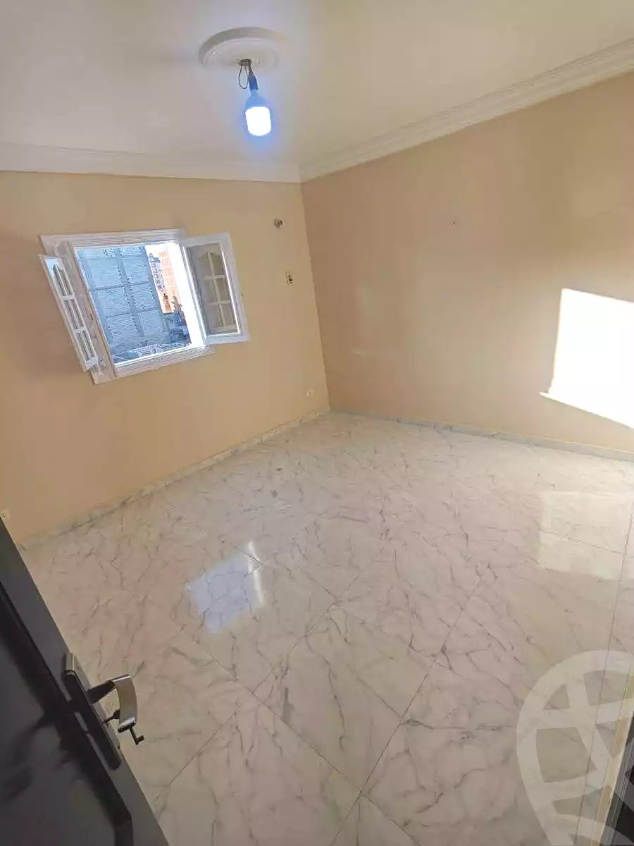 https://aqarmap.com.eg/ar/listing/6950848-for-sale-alexandria-al-agamy-el-hanouvel-el-warsha-st
