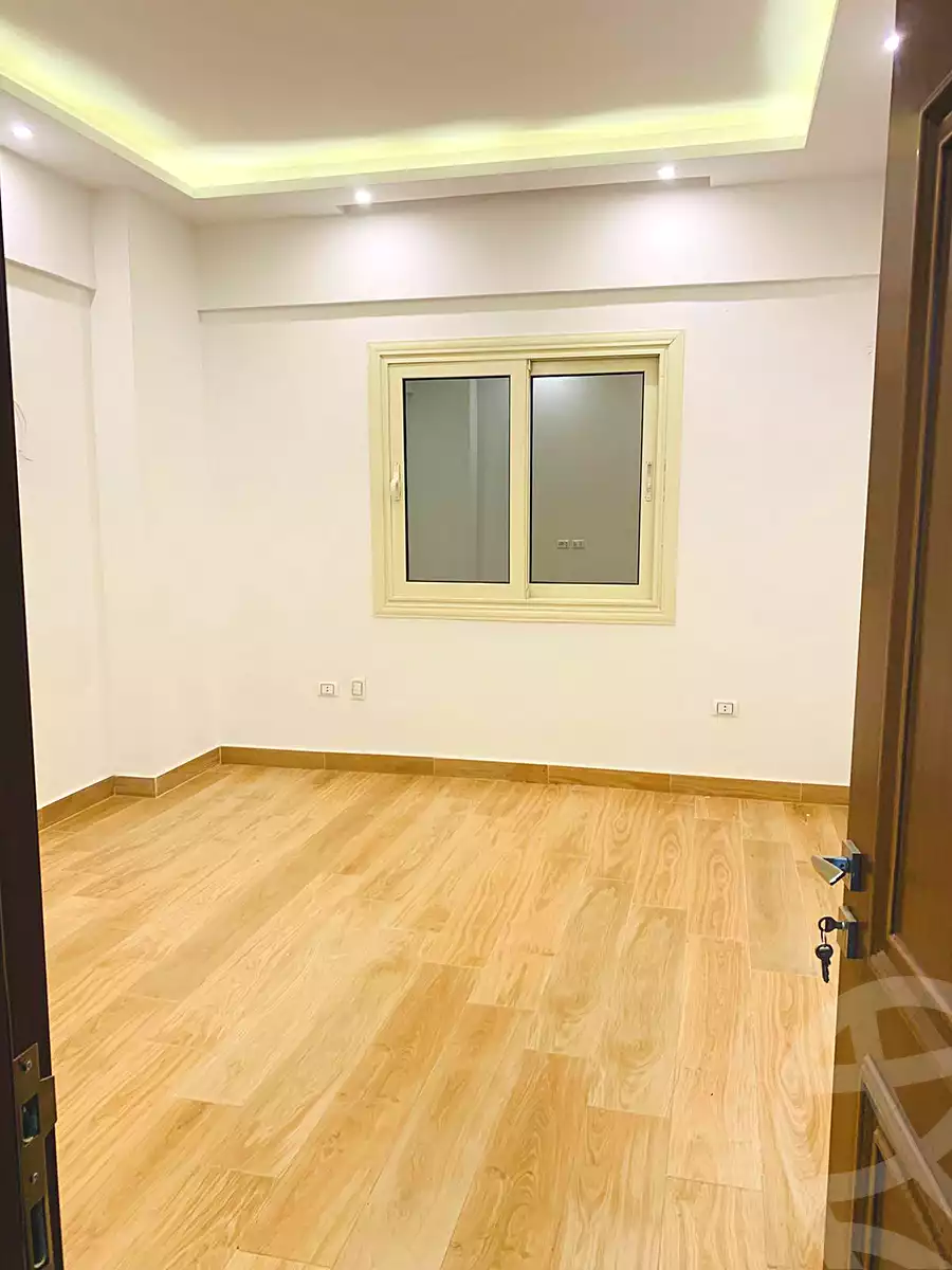 https://aqarmap.com.eg/ar/listing/6951016-for-rent-cairo-new-cairo-el-lotus-lotus-north-lmntq-lwl-llwts-lshmly