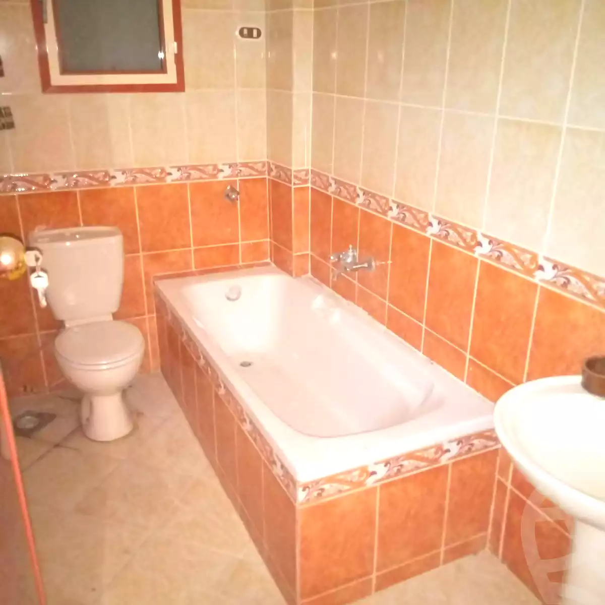 https://aqarmap.com.eg/ar/listing/6950822-for-rent-alexandria-al-agamy-el-hanouvel