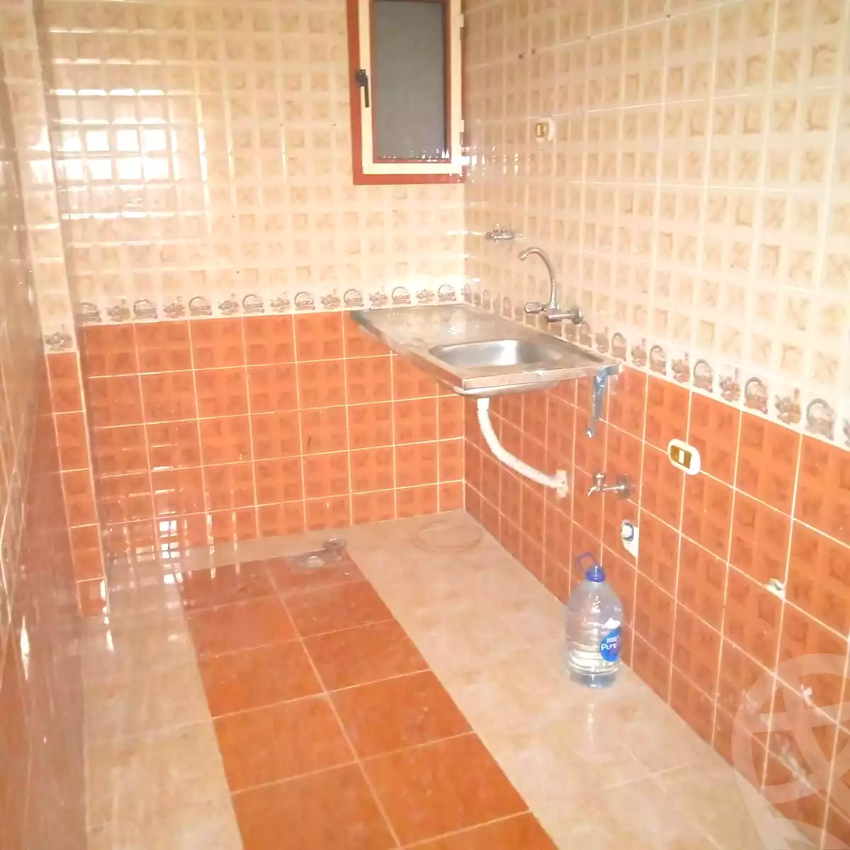 https://aqarmap.com.eg/ar/listing/6950632-for-rent-alexandria-al-agamy-el-hanouvel