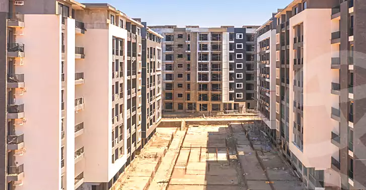 https://aqarmap.com.eg/ar/listing/6951281-for-sale-cairo-new-administrative-capital-r7-castle-landmark