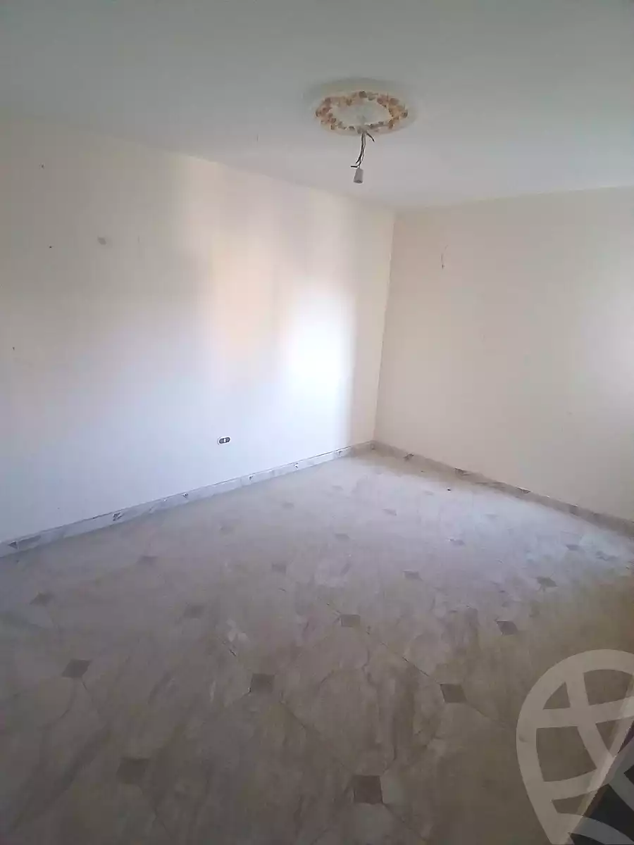 https://aqarmap.com.eg/ar/listing/6950648-for-sale-alexandria-al-agamy-lbytsh-khalil-ballw-st