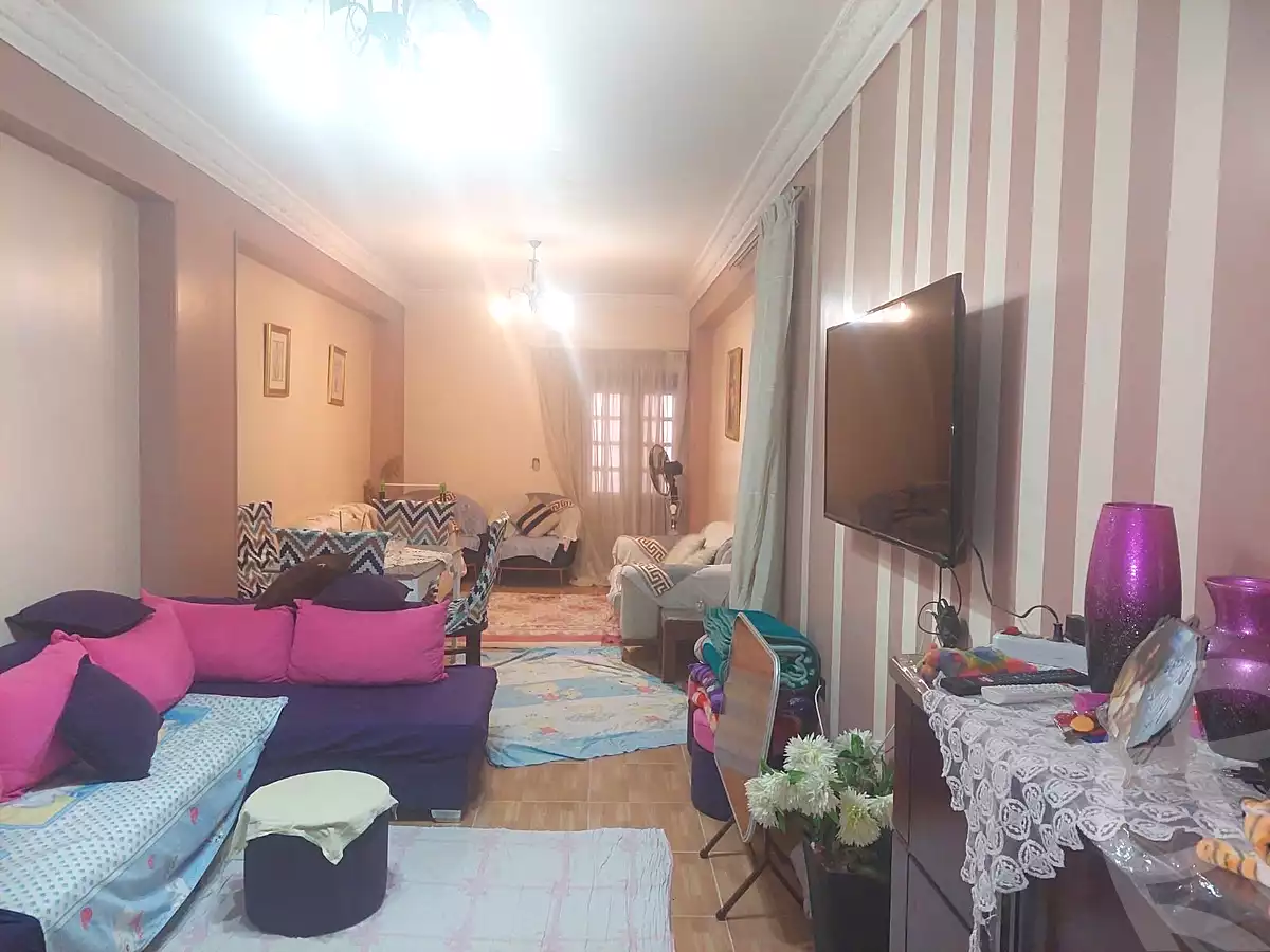 https://aqarmap.com.eg/en/listing/6952060-for-sale-qalyubia-shubra-el-khaima-shubra-el-khaima-city-teraat-el-shabouri-st