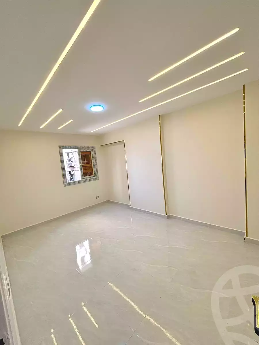 https://aqarmap.com.eg/en/listing/6952152-for-sale-alexandria-sydy-bshr-sydy-bshr-bhry-shr-mhmwd-l-yswy