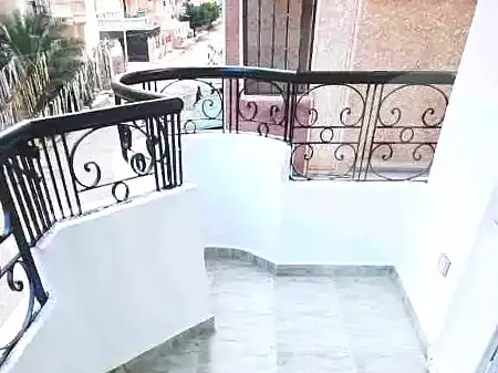 https://aqarmap.com.eg/en/listing/6951055-for-sale-alexandria-al-agamy-el-kilo-21