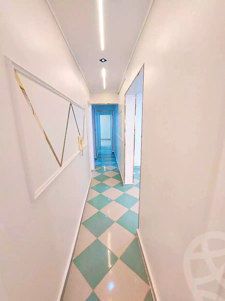 https://aqarmap.com.eg/ar/listing/6952162-for-sale-alexandria-sydy-bshr-sydy-bshr-bhry-shr-khld-bn-lwlyd