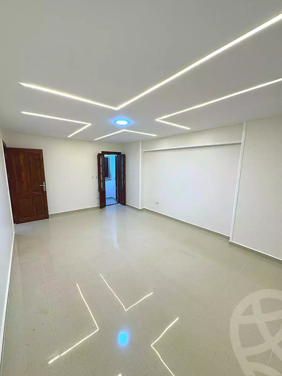 https://aqarmap.com.eg/ar/listing/6952226-for-sale-alexandria-sydy-bshr-sydy-bshr-bhry-shr-mhmwd-l-yswy
