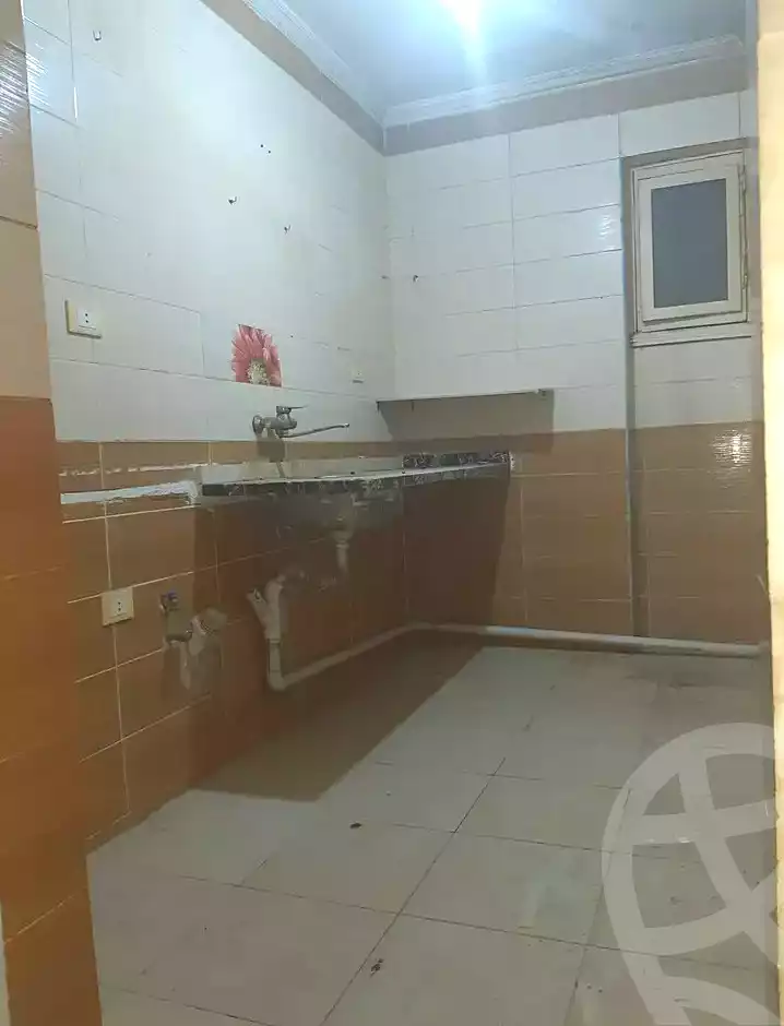 https://aqarmap.com.eg/ar/listing/6952338-for-sale-alexandria-alexandria-marsa-matrouh-rd