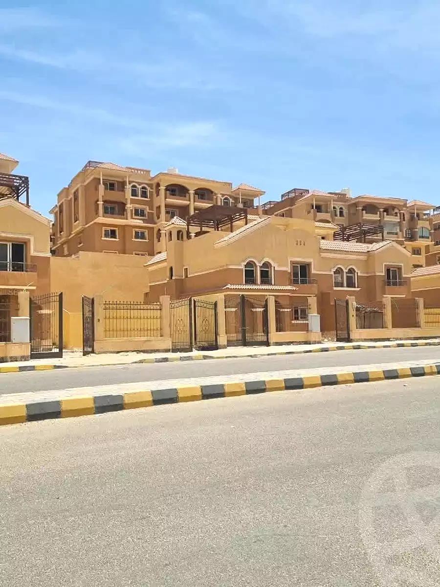 https://aqarmap.com.eg/en/listing/6952383-for-sale-cairo-el-sheikh-zayed-city-compounds-el-khamayel