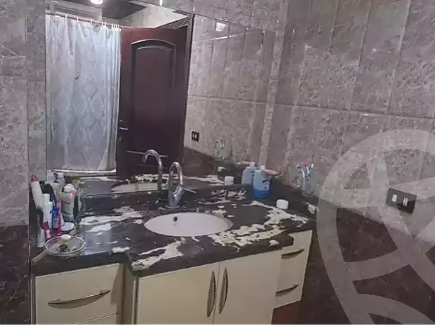 https://aqarmap.com.eg/ar/listing/6952769-for-sale-cairo-mokattam-lhdb-l-ly-shareaa-9