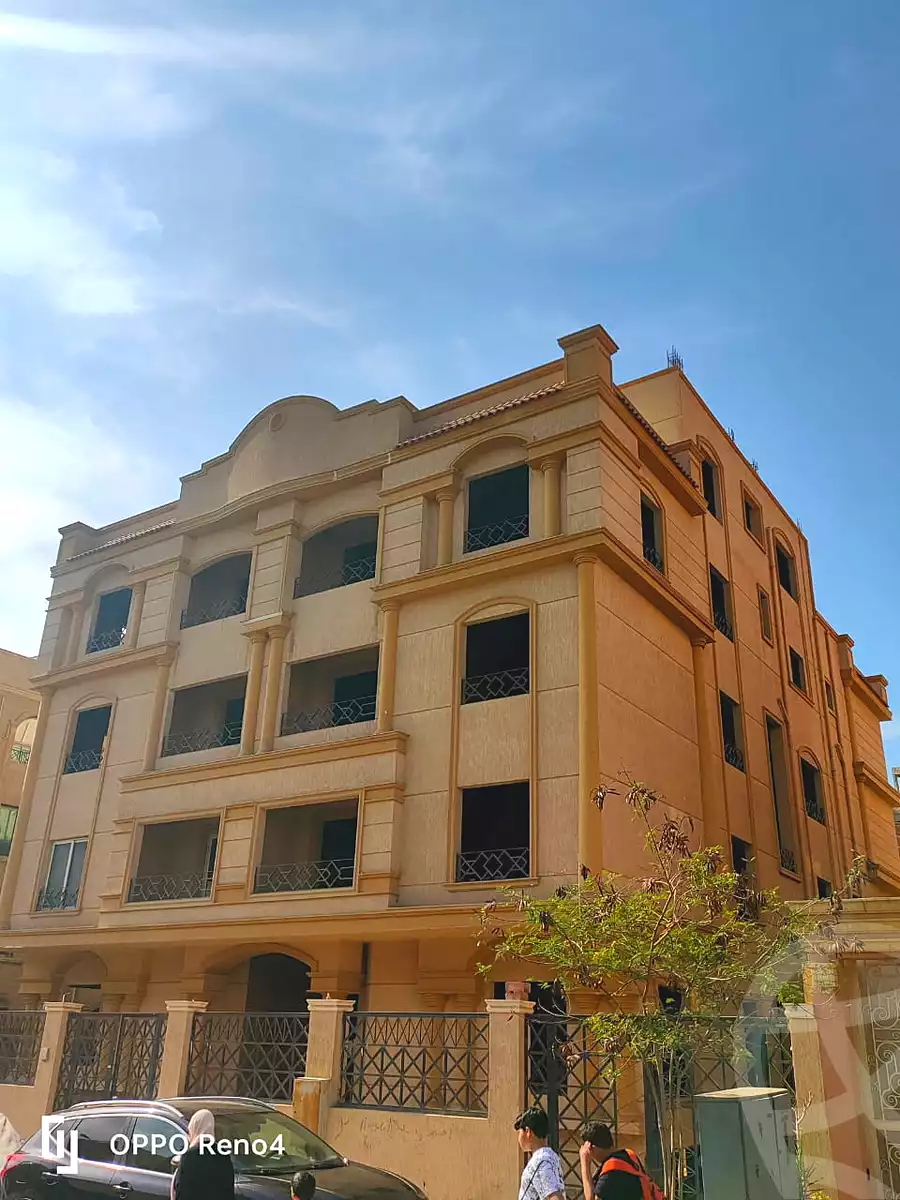 https://aqarmap.com.eg/ar/listing/6953352-for-sale-cairo-new-cairo-gharb-arabila-doctor-hani-maher-st