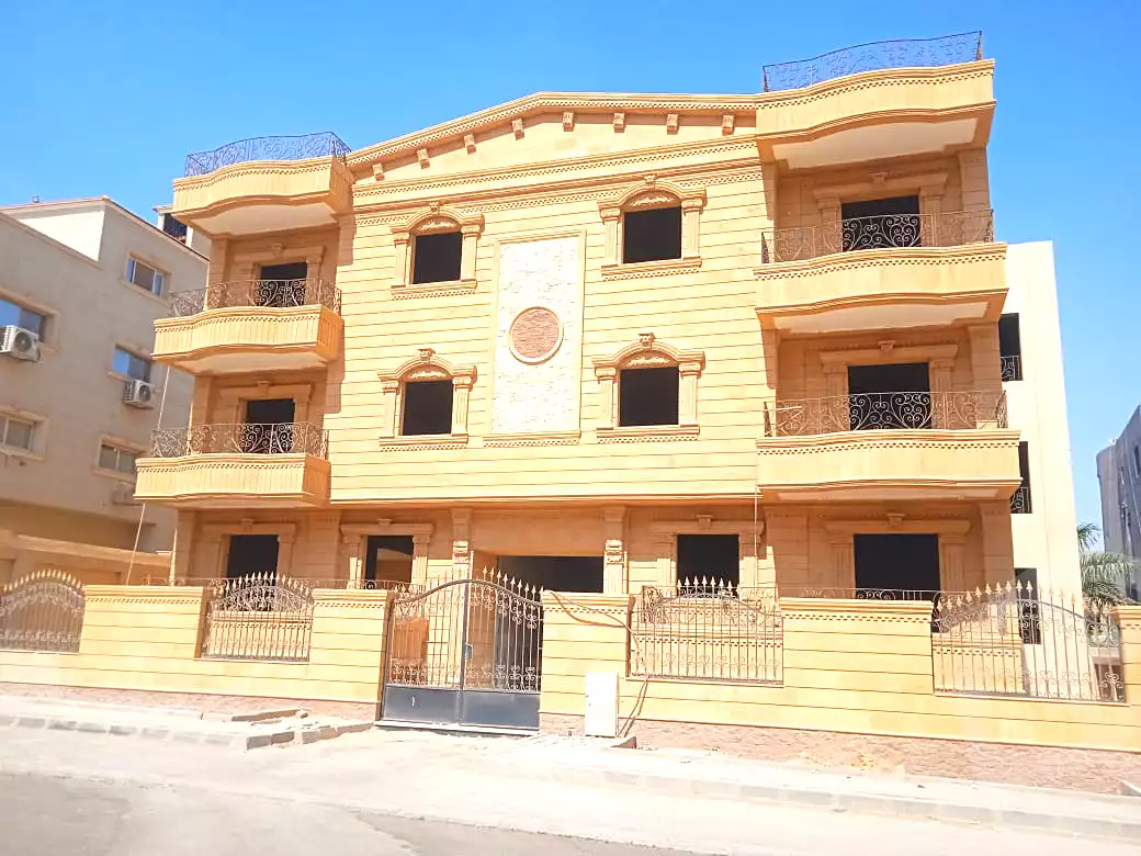 https://aqarmap.com.eg/ar/listing/6953385-for-sale-cairo-new-cairo-gharb-el-golf-emtedad-gharb-el-golf