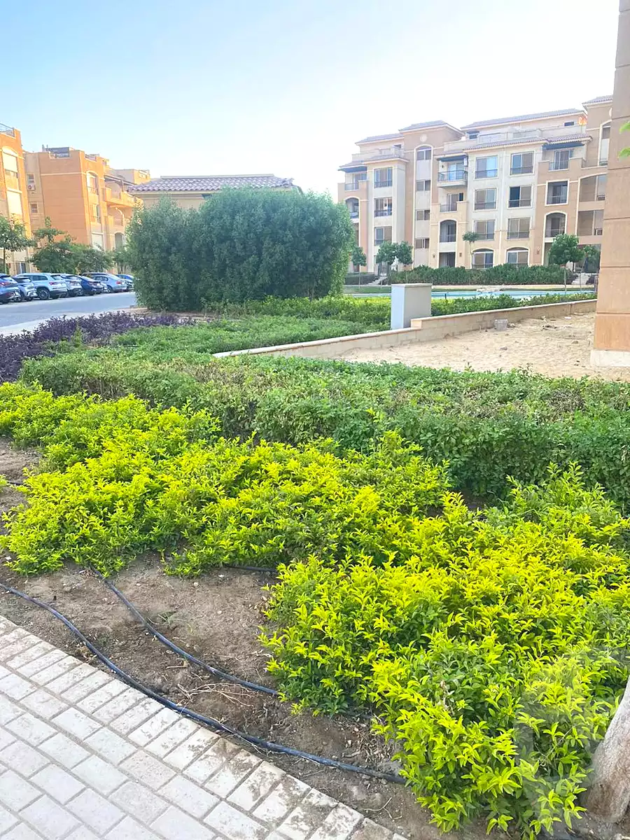 https://aqarmap.com.eg/ar/listing/6954476-for-sale-cairo-new-cairo-compounds-stwn-ryzydns-by-ar-y-llttwyr