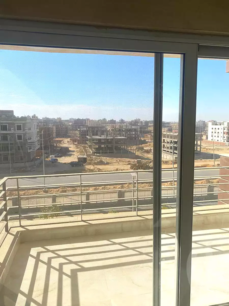 https://aqarmap.com.eg/en/listing/6954641-for-sale-cairo-new-cairo-compounds-blm-hylz-nyw-kyrw