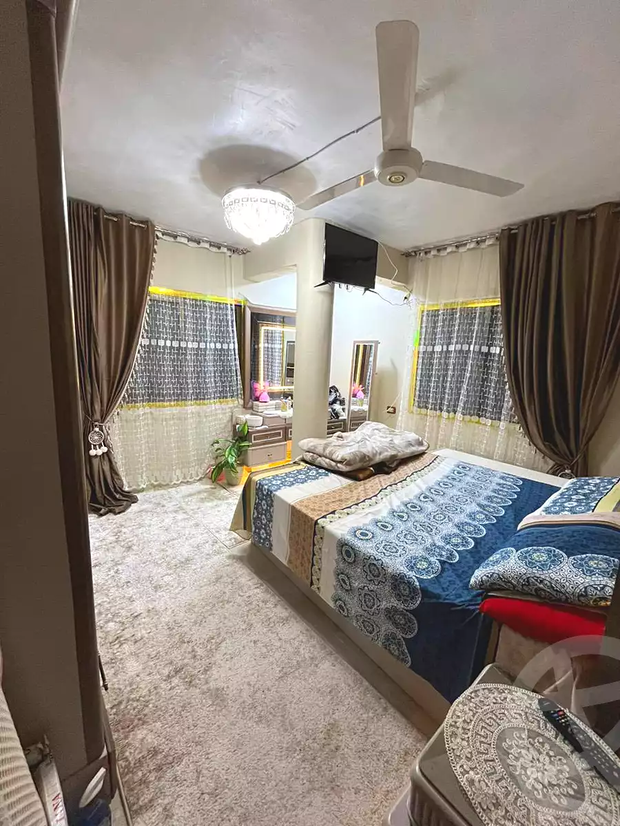 https://aqarmap.com.eg/ar/listing/6955180-for-sale-alexandria-mansheya-tolba-el-alam-st