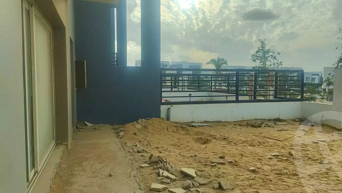 https://aqarmap.com.eg/ar/listing/6955273-for-sale-cairo-new-cairo-compounds-hyde-park-business-district