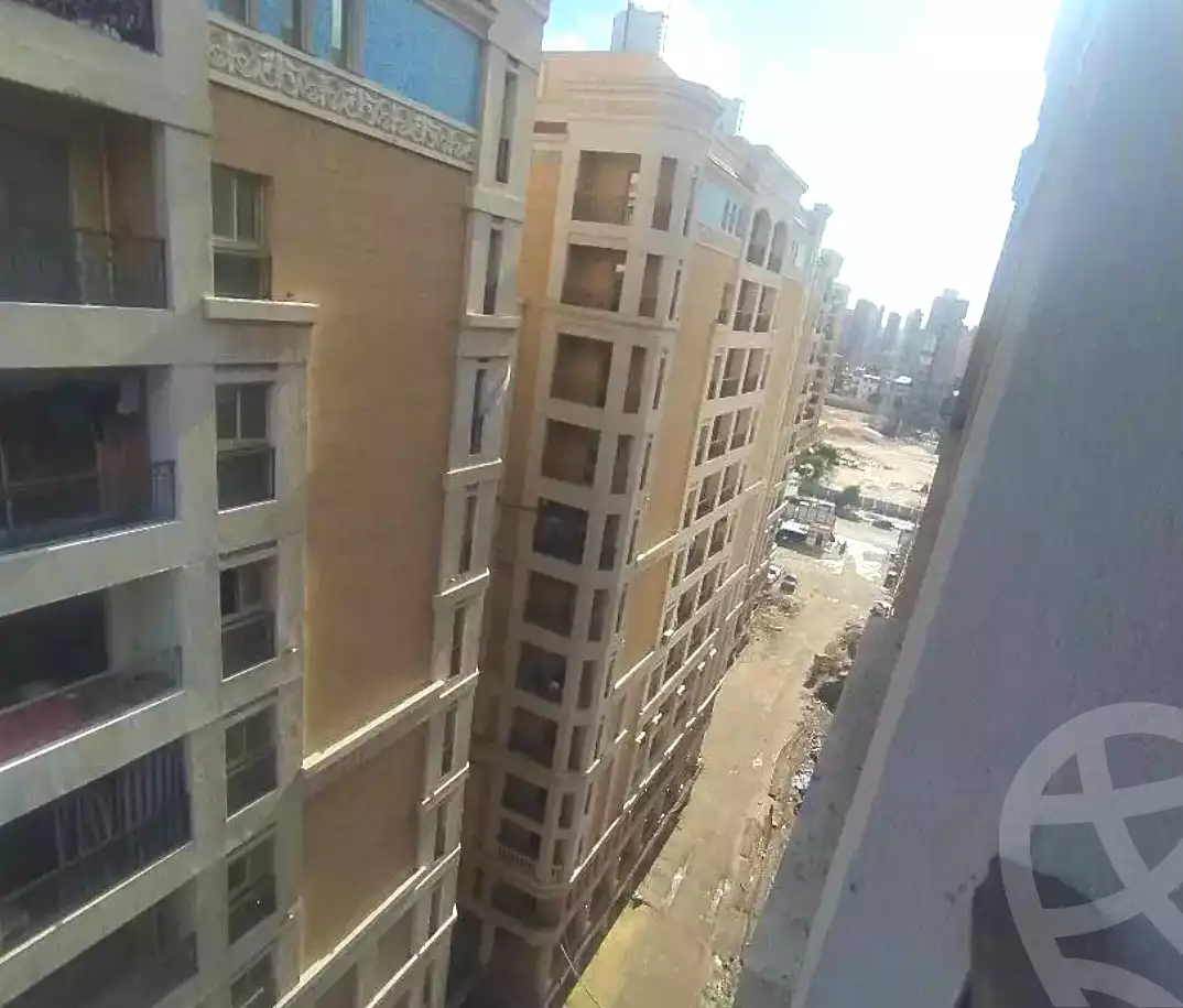 https://aqarmap.com.eg/ar/listing/6955444-for-rent-alexandria-lsywf-gamila-city-compound
