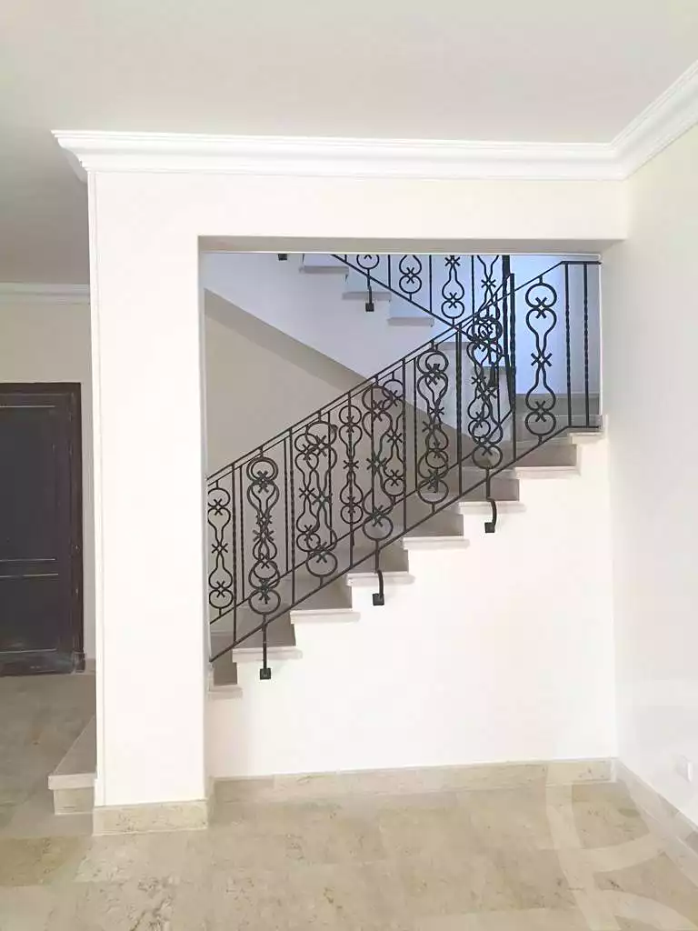 https://aqarmap.com.eg/ar/listing/6955470-for-sale-cairo-new-cairo-lrhb-city-phase-1-ahmed-rami-st
