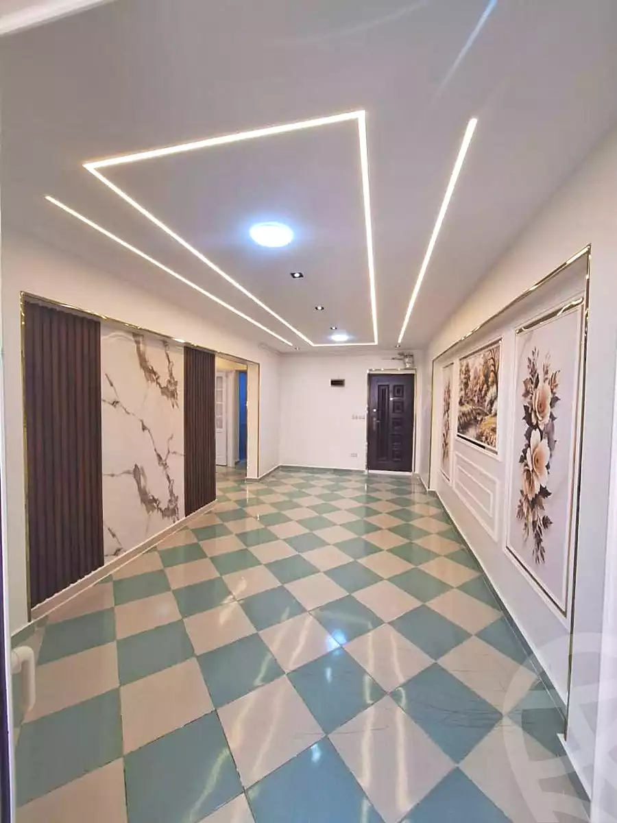 https://aqarmap.com.eg/ar/listing/6956023-for-sale-alexandria-sydy-bshr-sydy-bshr-bhry-street-17