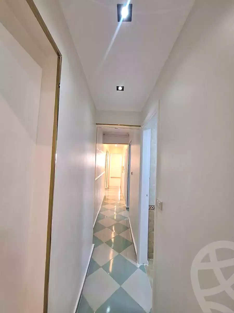 https://aqarmap.com.eg/ar/listing/6956023-for-sale-alexandria-sydy-bshr-sydy-bshr-bhry-street-17