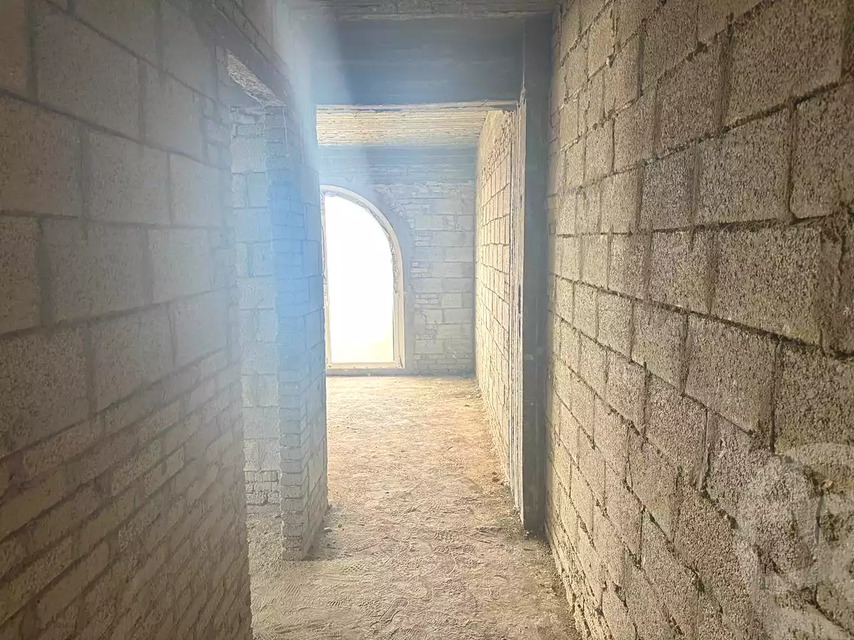 https://aqarmap.com.eg/en/listing/6956620-for-sale-cairo-new-cairo-compounds-mountain-view-hyde-park