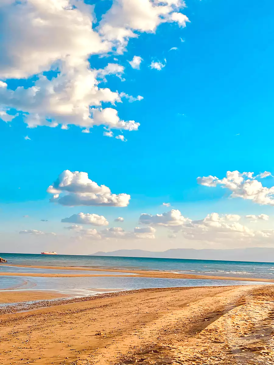 https://aqarmap.com.eg/en/listing/6956647-for-sale-ain-elsokhna-resorts-lsyryn-blm-bytsh