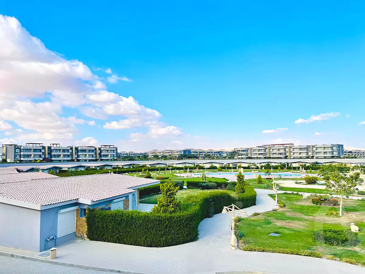 https://aqarmap.com.eg/en/listing/6956647-for-sale-ain-elsokhna-resorts-lsyryn-blm-bytsh