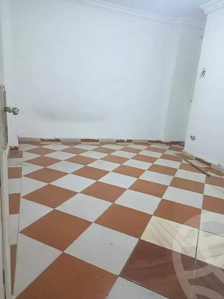 https://aqarmap.com.eg/ar/listing/6956930-for-rent-alexandria-sydy-bshr-sydy-bshr-bhry-shr-mhmd-njyb