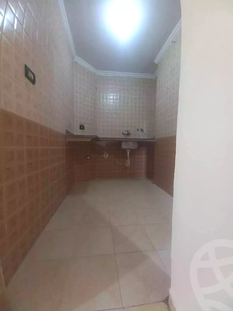 https://aqarmap.com.eg/en/listing/6957650-for-sale-alexandria-sydy-bshr-sydy-bshr-bhry-ali-hipa-st