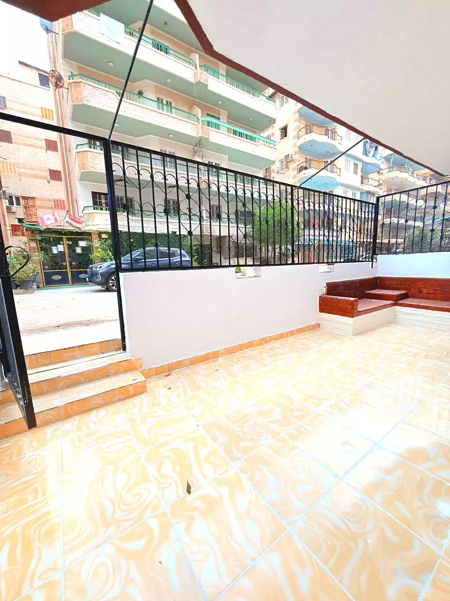 https://aqarmap.com.eg/en/listing/6958399-for-sale-alexandria-al-agamy-shataa-el-nakheel
