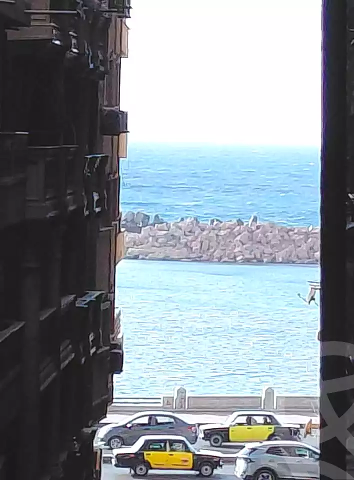 https://aqarmap.com.eg/ar/listing/6958418-for-sale-alexandria-sydy-bshr-sydy-bshr-bhry-shr-khld-bn-lwlyd
