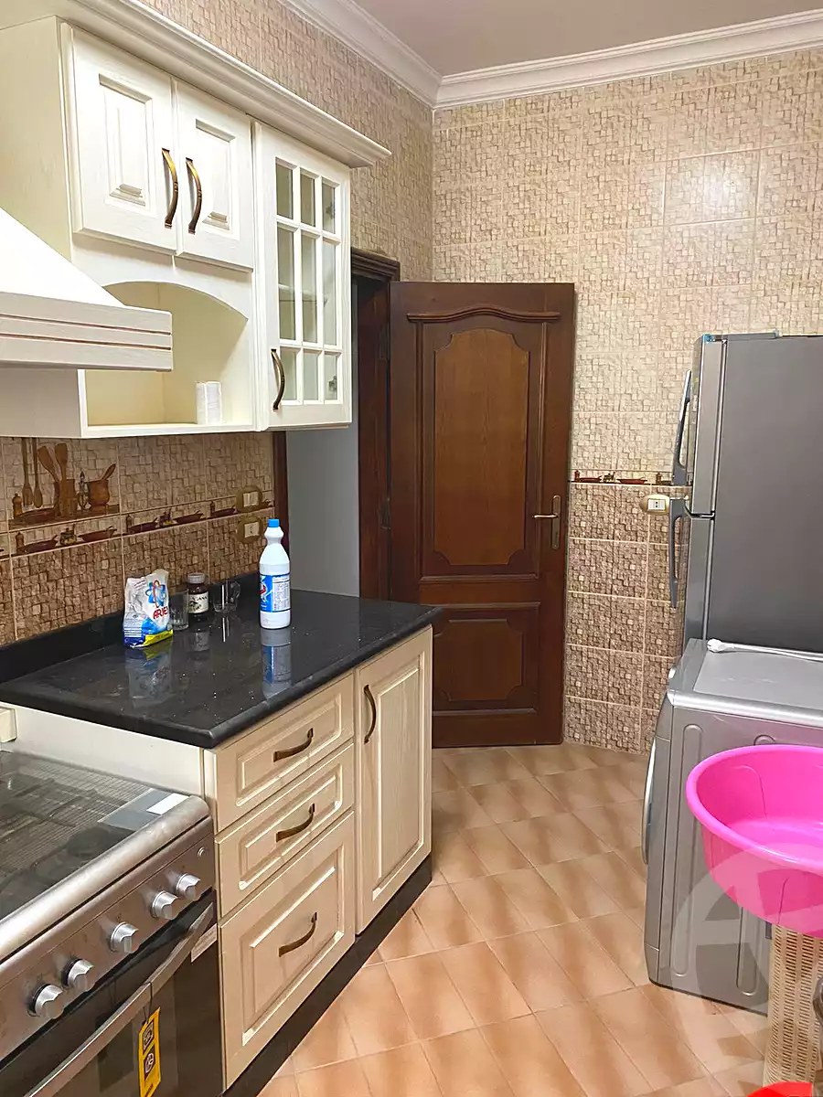 فيلا بـ٦ غرف نوم في بيفرلي هيلز، صورة ١٠ من ٢٠