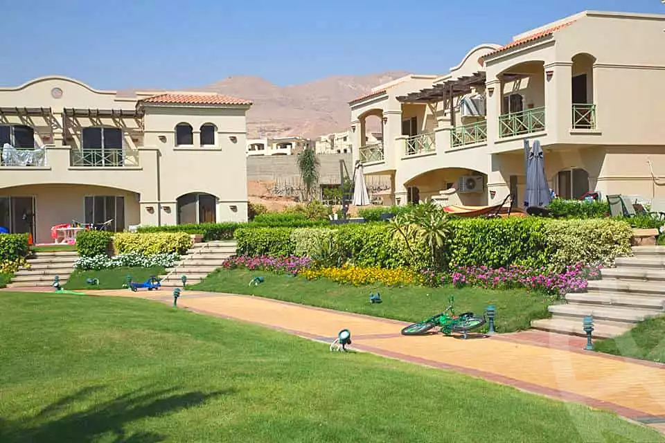 https://aqarmap.com.eg/ar/listing/6959351-for-sale-ain-elsokhna-resorts-la-vista-7